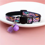 Collier ajustable pour chats avec grelots et pompons - Design coloré en motif jacquard - PawHarmony